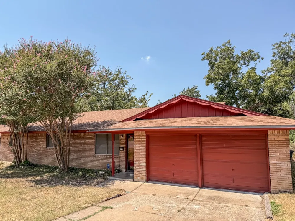 5720 Walla Avenue Fort Worth, TX 76133