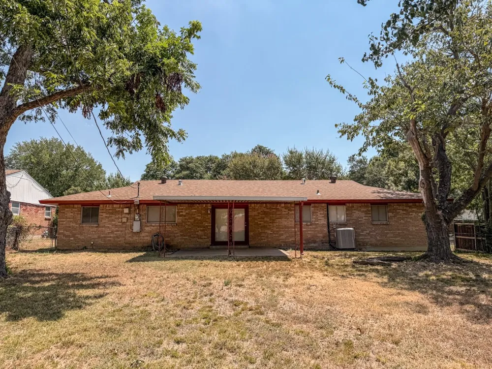 5720 Walla Avenue Fort Worth, TX 76133