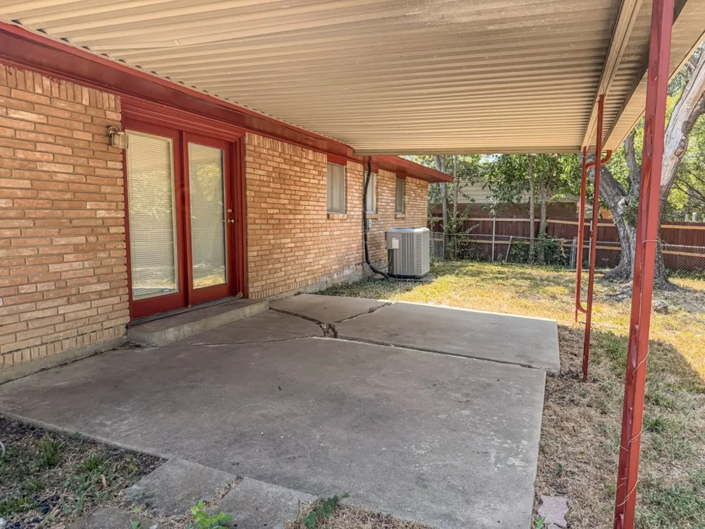 5720 Walla Avenue Fort Worth, TX 76133