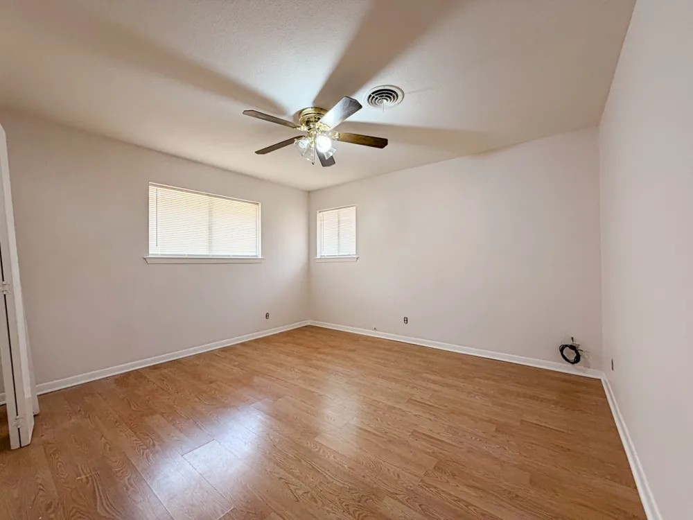 5720 Walla Avenue Fort Worth, TX 76133