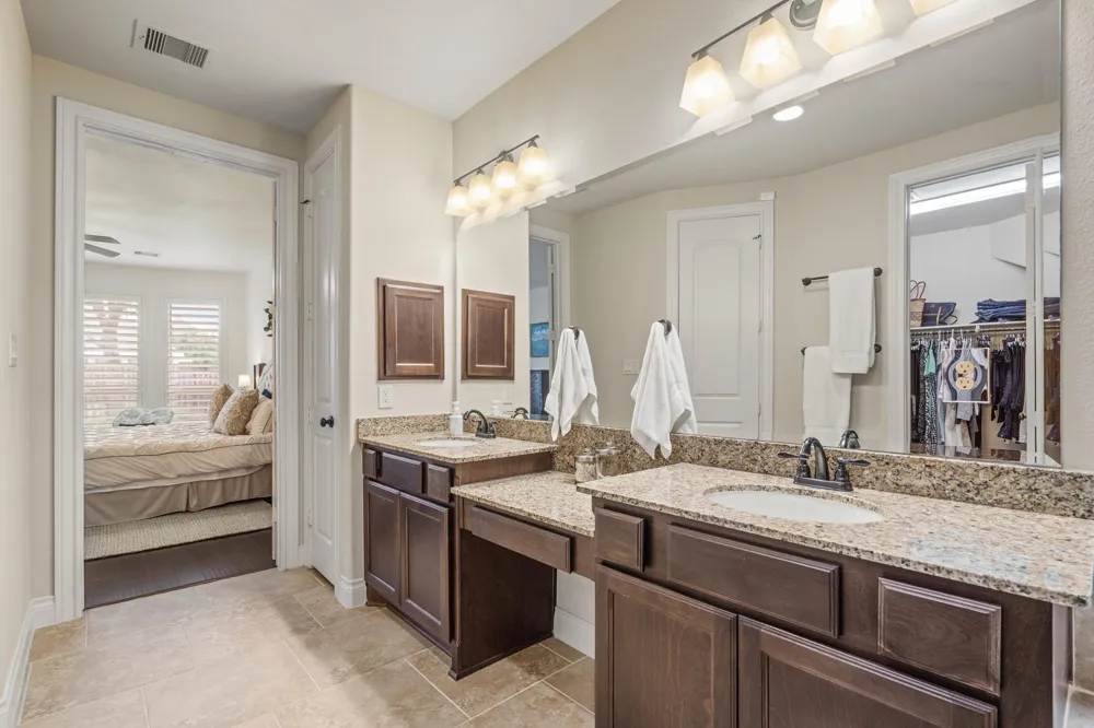 1607 Quail Ridge Drive Katy, TX 77493