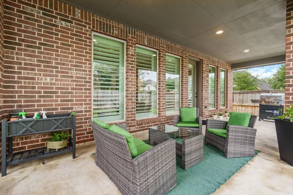 1607 Quail Ridge Drive Katy, TX 77493