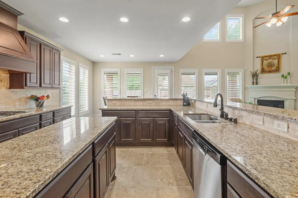 1607 Quail Ridge Drive Katy, TX 77493