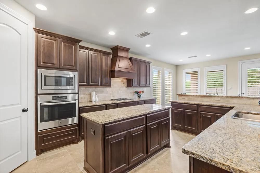 1607 Quail Ridge Drive Katy, TX 77493