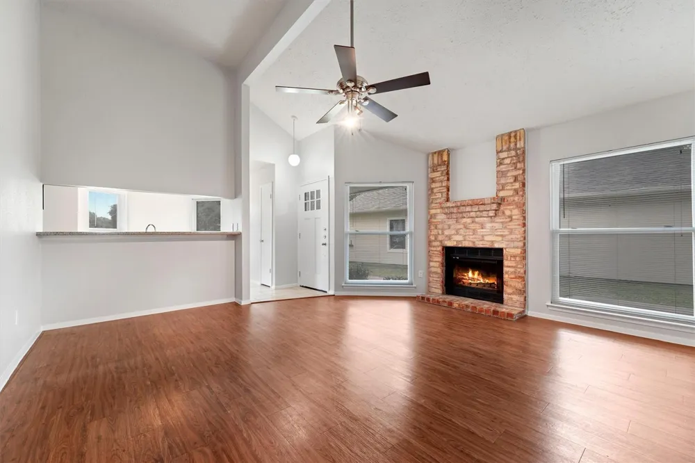 9335 Crescent Moon Drive Houston, TX 77064