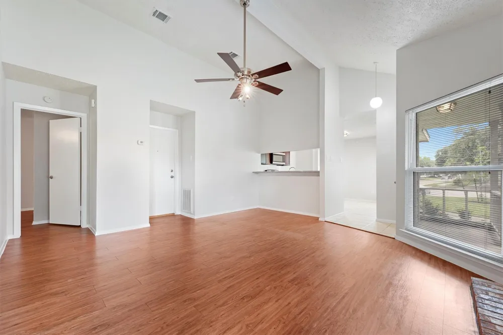 9335 Crescent Moon Drive Houston, TX 77064