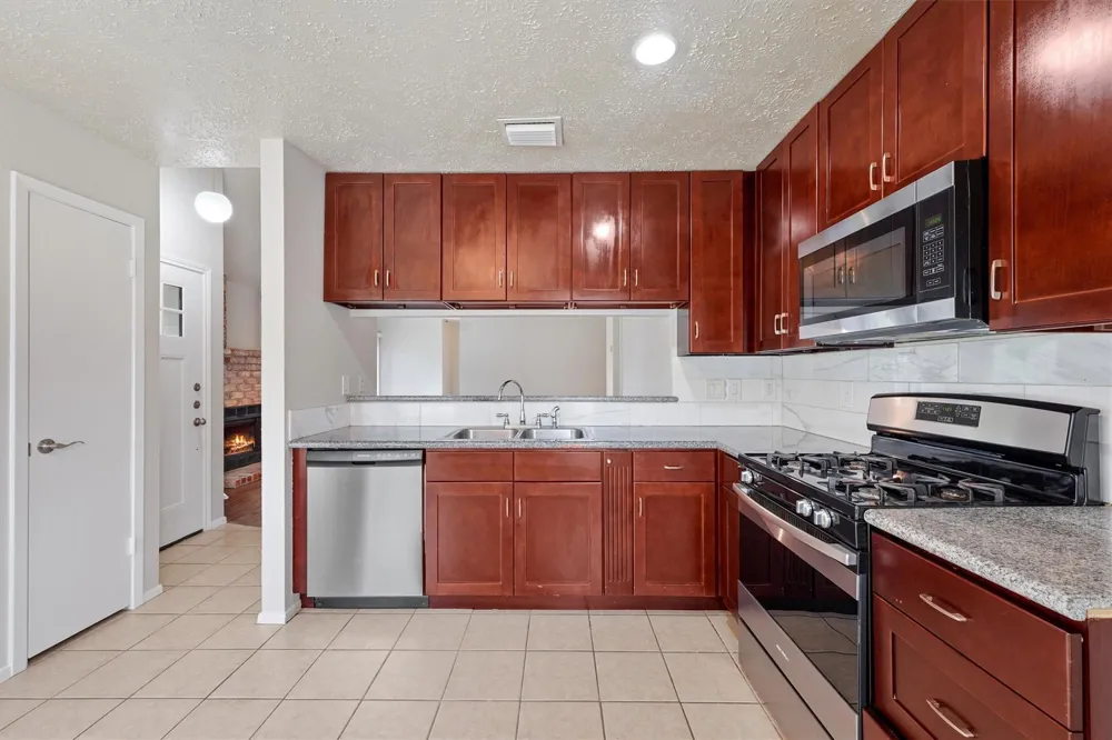 9335 Crescent Moon Drive Houston, TX 77064