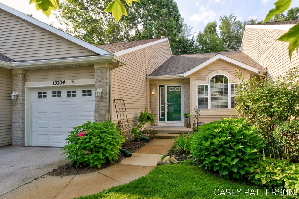 15334 Winchester Circle Grand Haven, MI 49417