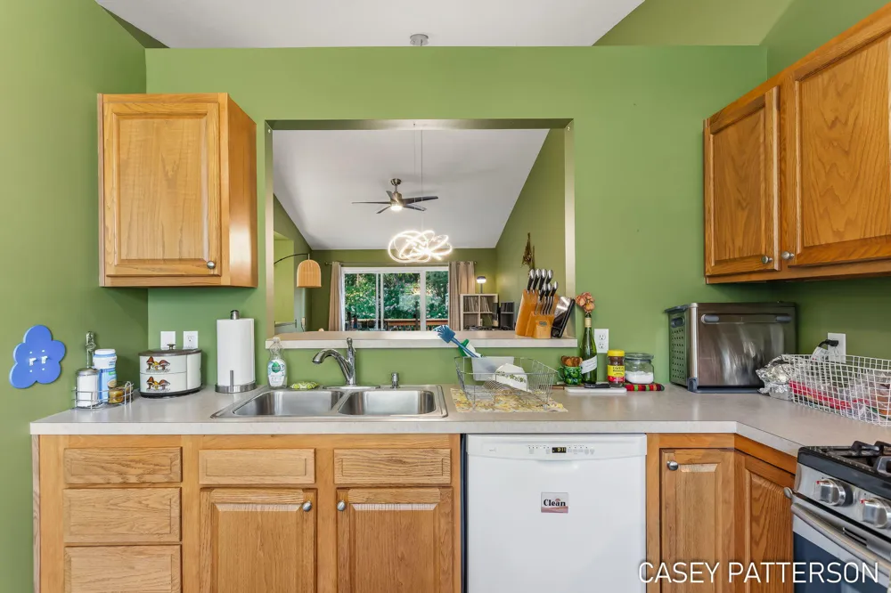 15334 Winchester Circle Grand Haven, MI 49417