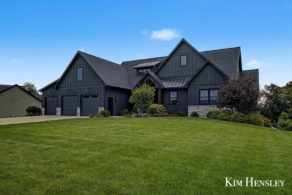 12618 Ridgedale Drive Allendale, MI 49401