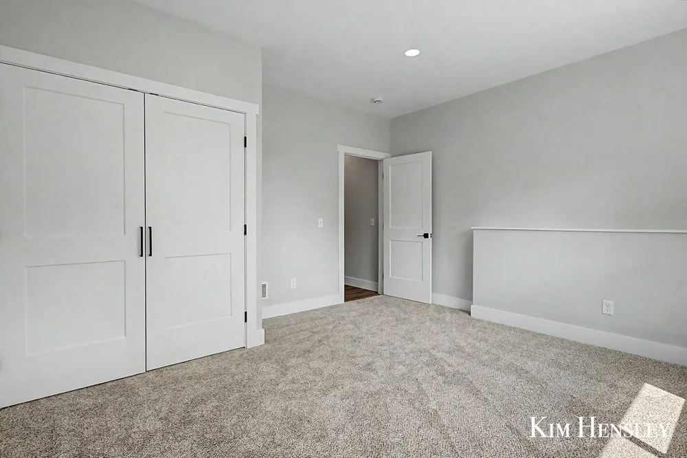 12618 Ridgedale Drive Allendale, MI 49401
