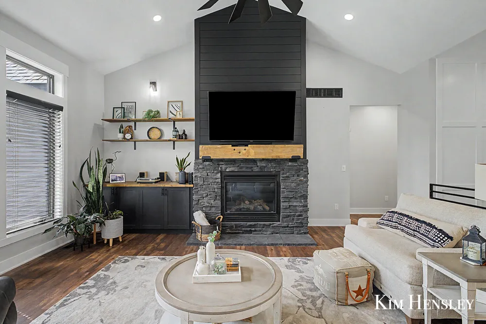 12618 Ridgedale Drive Allendale, MI 49401
