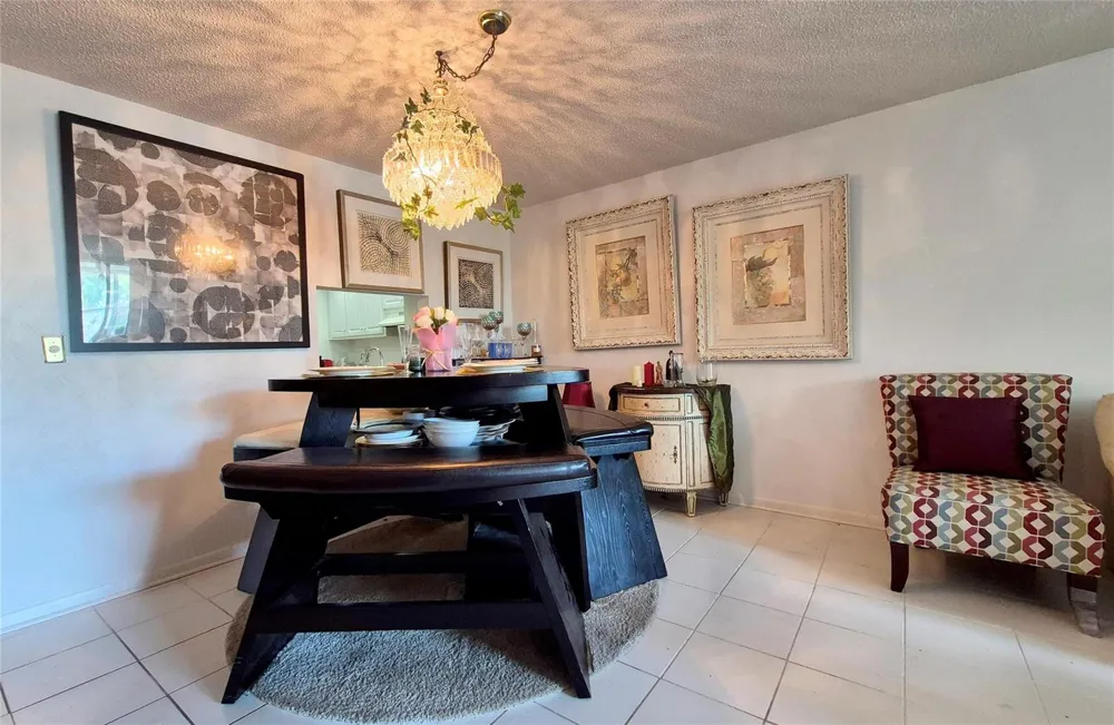 2840 Somerset Drive #208m Lauderdale Lakes, FL 33311