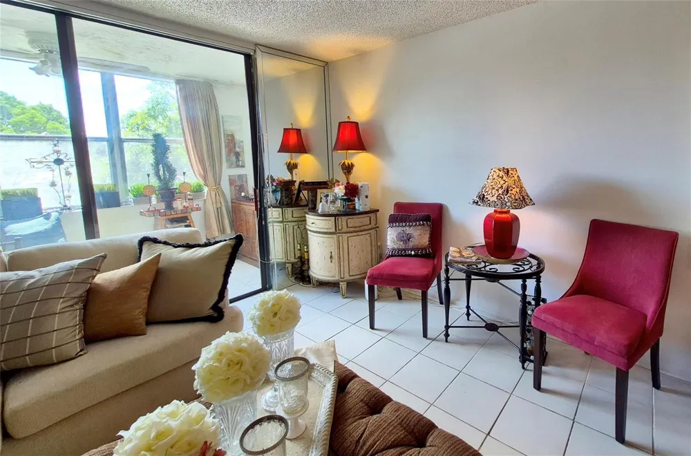 2840 Somerset Drive #208m Lauderdale Lakes, FL 33311