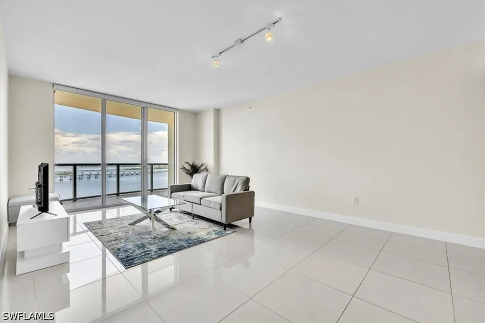 Oasis Grand Boulevard #2802 Fort Myers, FL 33916
