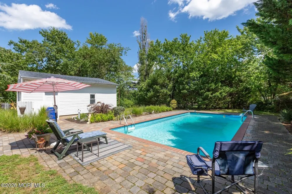 23 Lark Lane Brick, NJ 08724