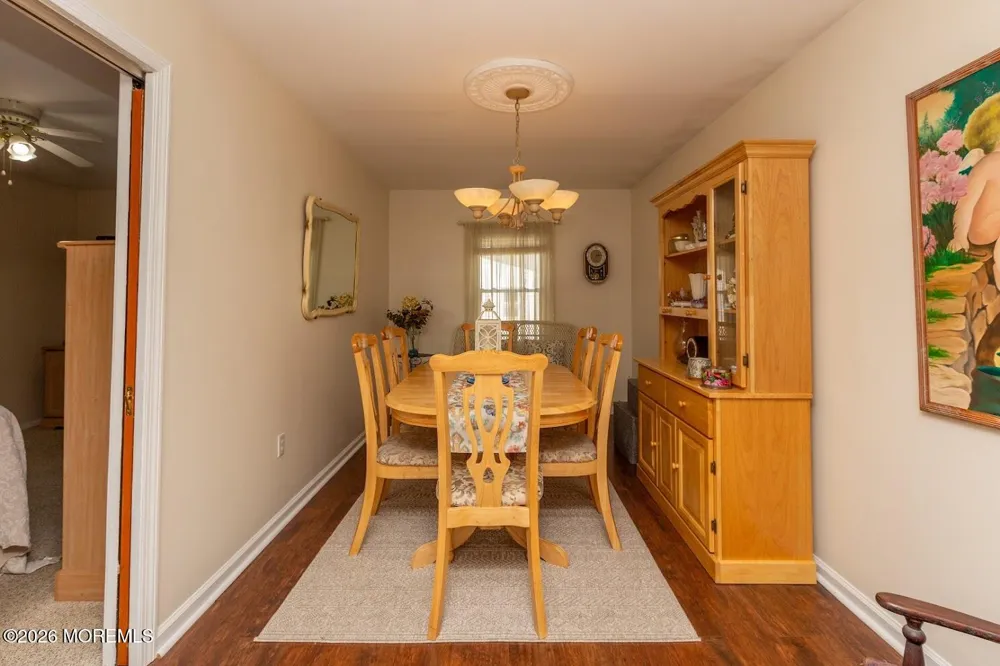23 Lark Lane Brick, NJ 08724