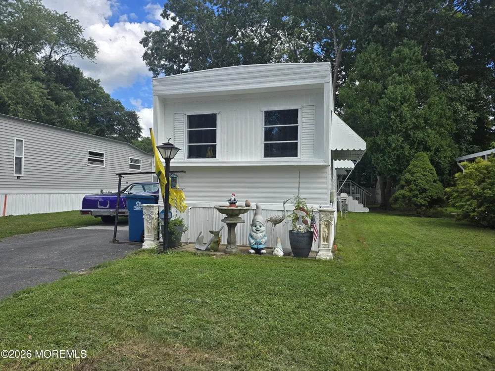 52 Antonia Drive Jackson, NJ 08527