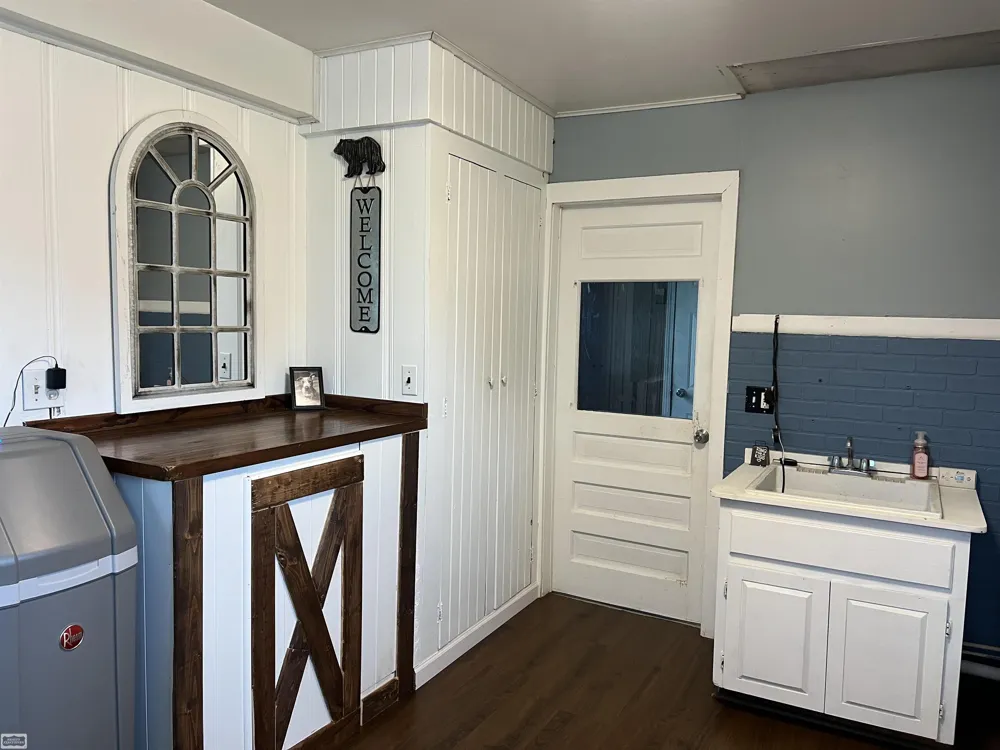 12865 Hough Road Riley Township, MI 48041