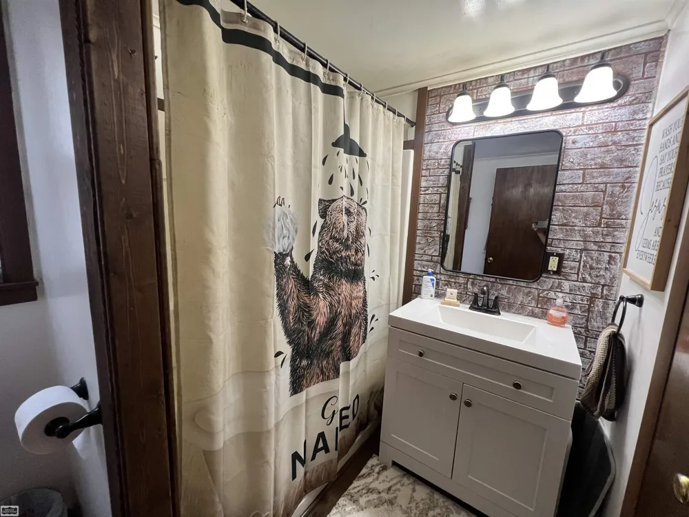 12865 Hough Road Riley Township, MI 48041