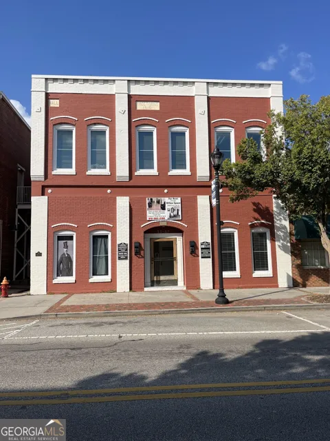 35 E Main ST