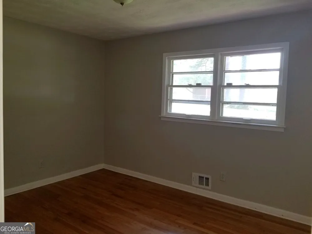 5193 Alder LN SW Powder Springs, GA 30127