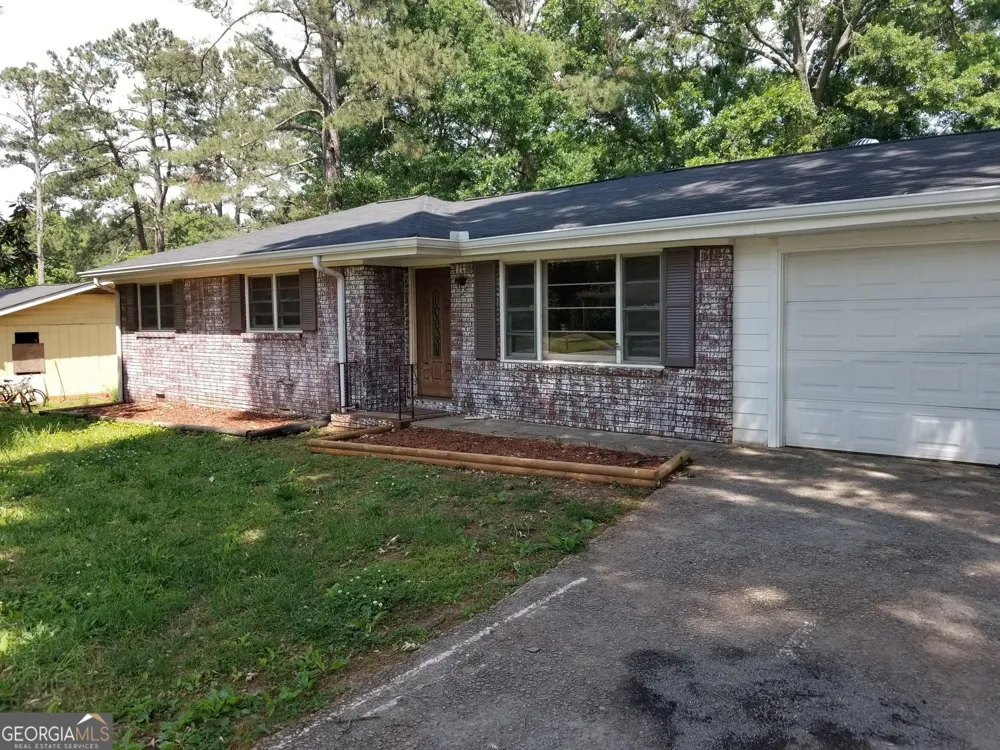 5193 Alder LN SW Powder Springs, GA 30127