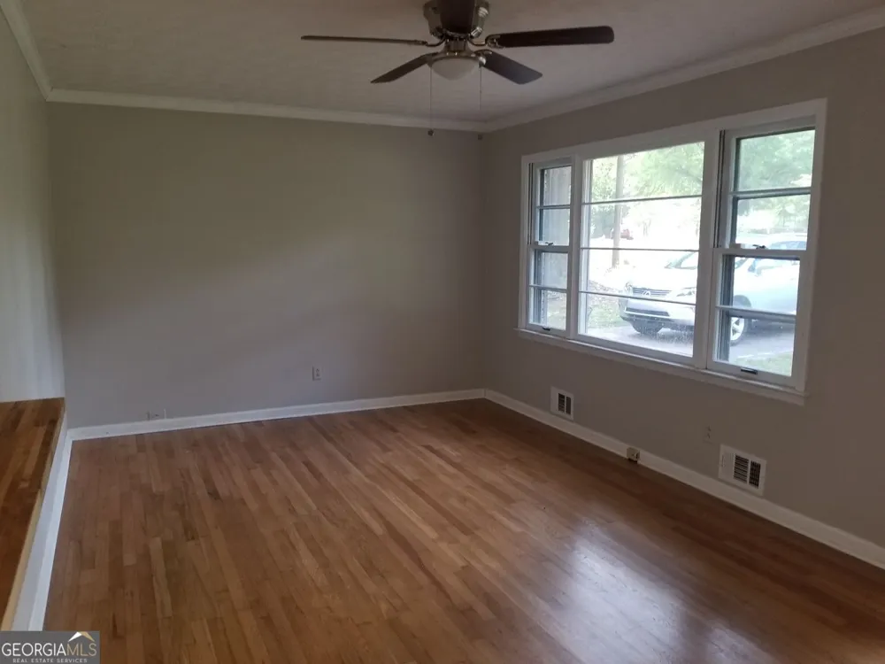 5193 Alder LN SW Powder Springs, GA 30127