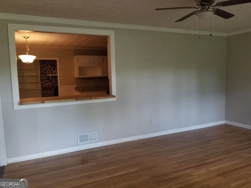 5193 Alder LN SW Powder Springs, GA 30127