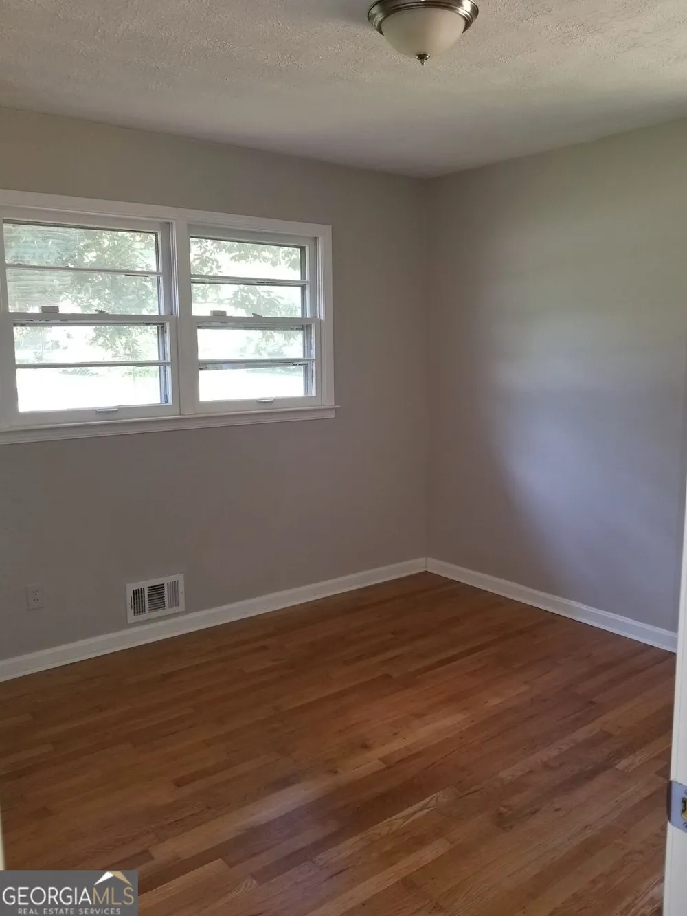 5193 Alder LN SW Powder Springs, GA 30127