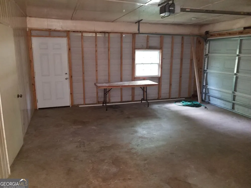 5193 Alder LN SW Powder Springs, GA 30127