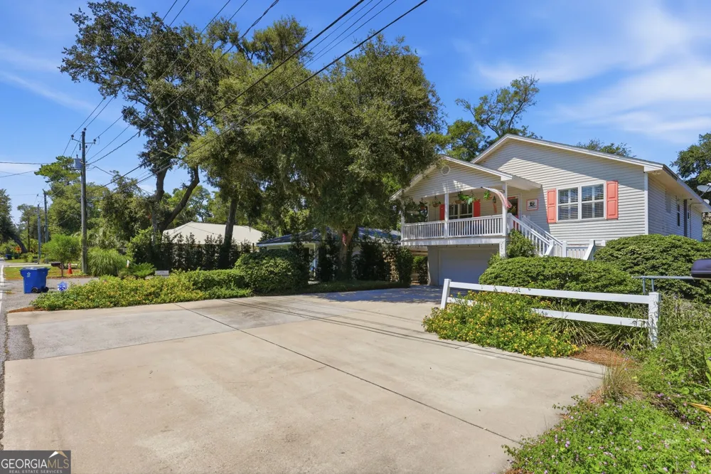 1007 Mallery ST St. Simons, GA 31522