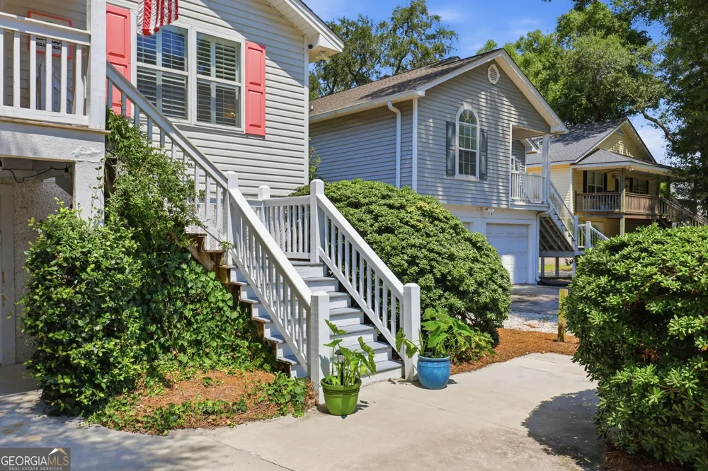 1007 Mallery ST St. Simons, GA 31522