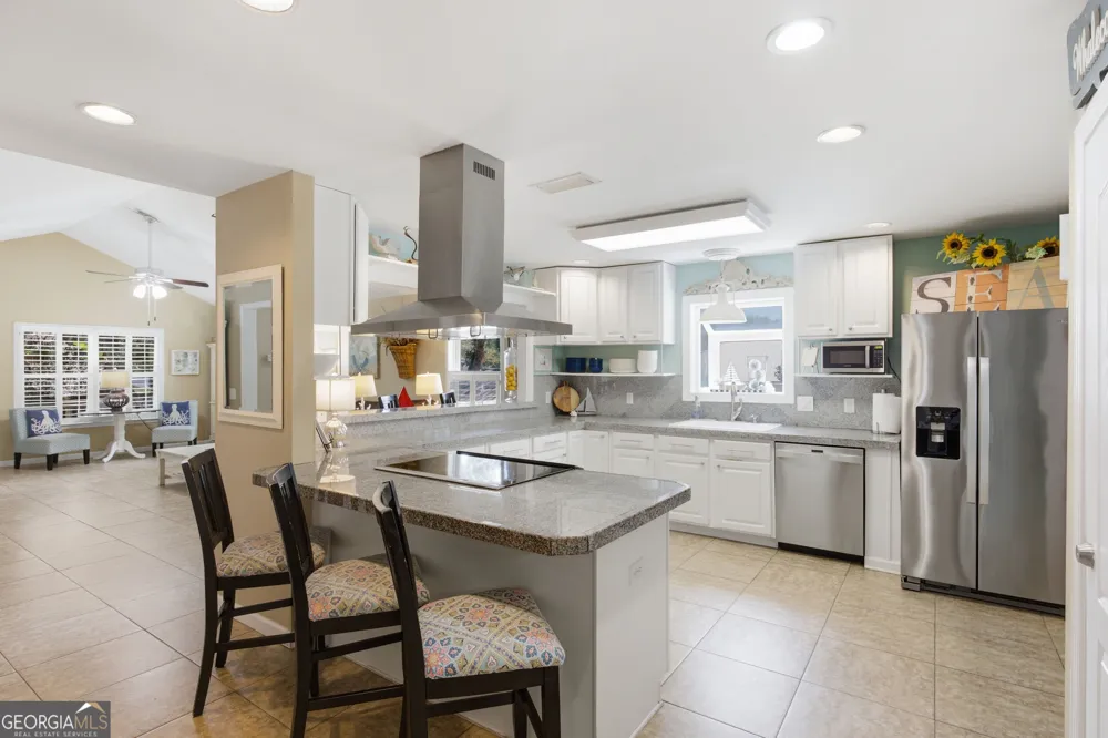 1007 Mallery ST St. Simons, GA 31522