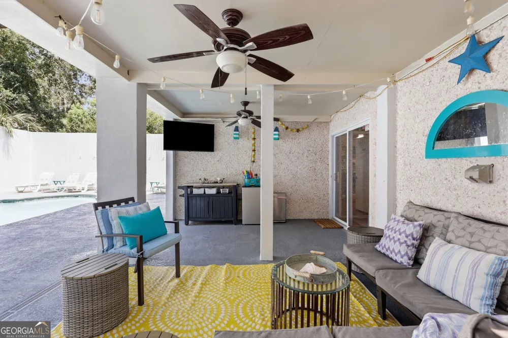 1007 Mallery ST St. Simons, GA 31522