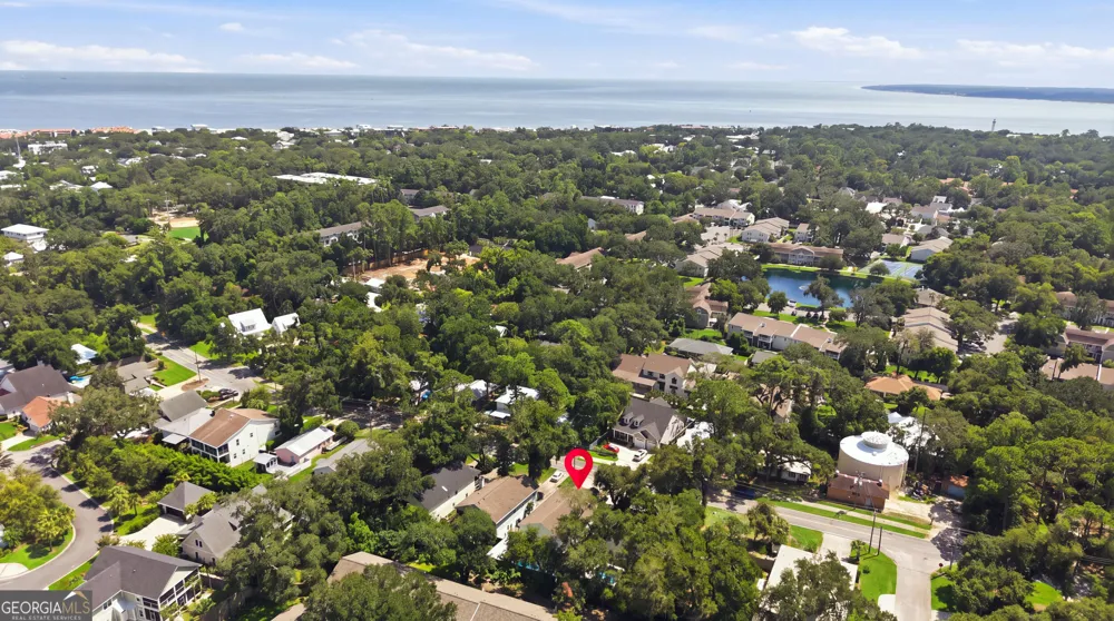 1007 Mallery ST St. Simons, GA 31522