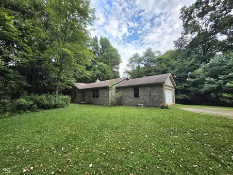 1281 NE Kiowa Cove