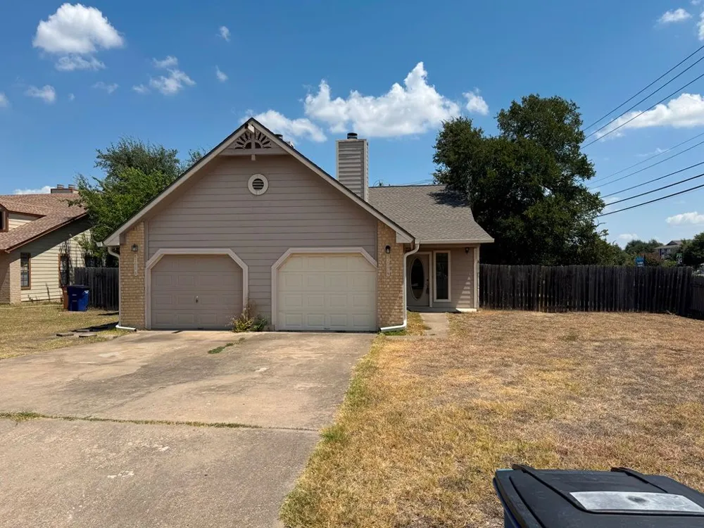 8700 Clearbrook Trail #A Austin, TX 78729