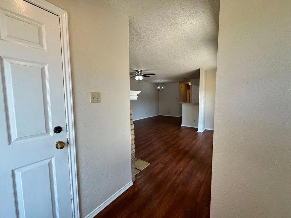 8700 Clearbrook Trail #A Austin, TX 78729