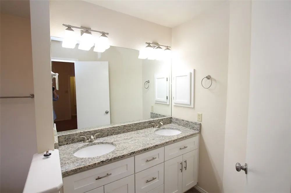 605 Elder Way Round Rock, TX 78664