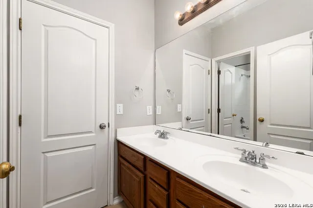 2505 Fullerton McAllen, TX 78504