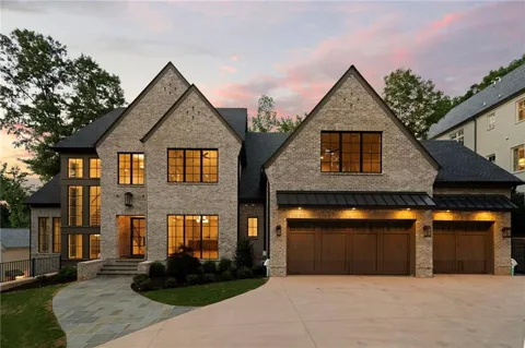 95 Blackland Road NW