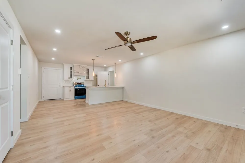 312 Calgary Road Azle, TX 76020