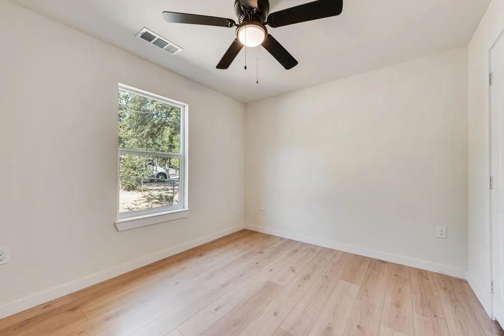 312 Calgary Road Azle, TX 76020