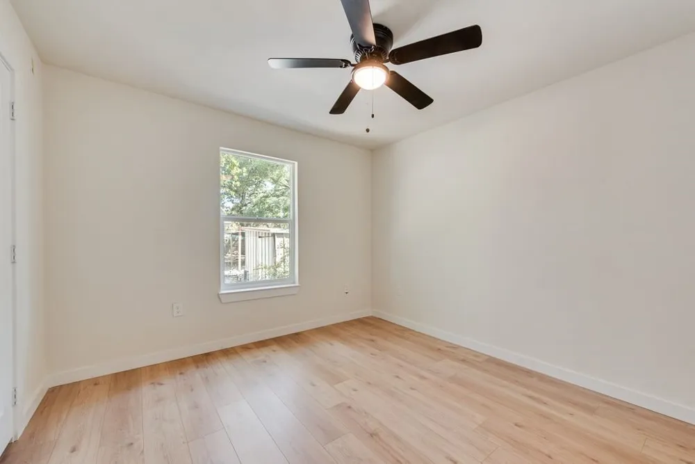 312 Calgary Road Azle, TX 76020