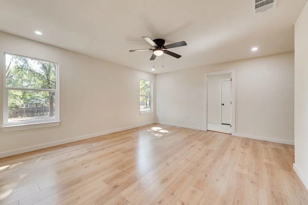 312 Calgary Road Azle, TX 76020