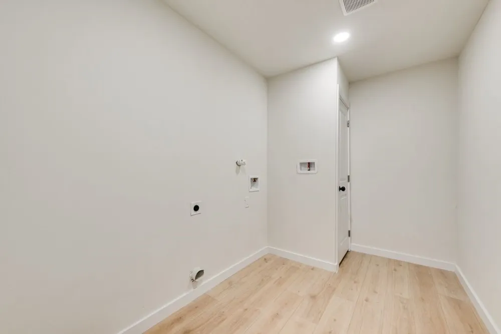 312 Calgary Road Azle, TX 76020