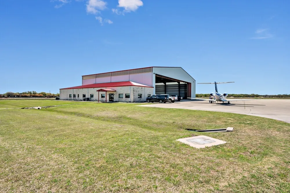 27474 HWY 84-PH #18 Highway McGregor, TX 76657