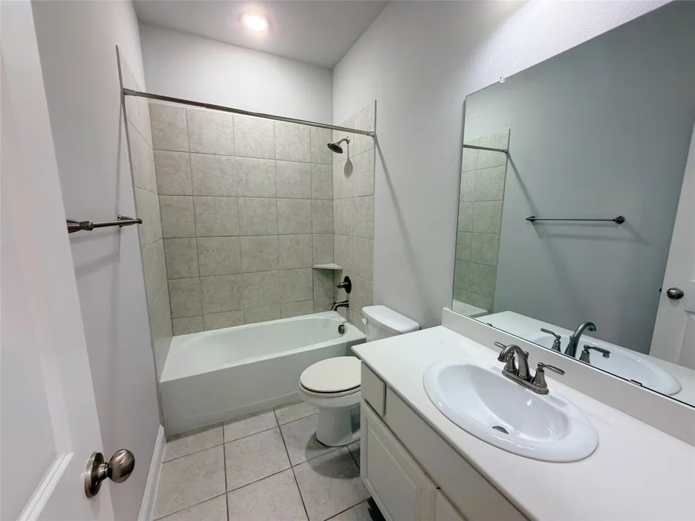 1428 Warringwood Drive Greenville, TX 75402