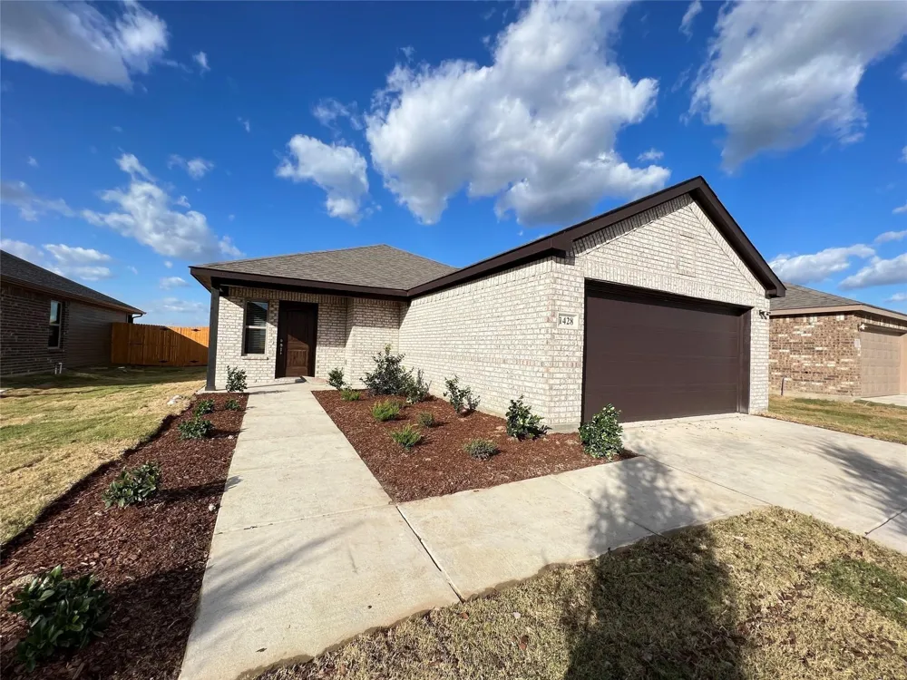 1428 Warringwood Drive Greenville, TX 75402